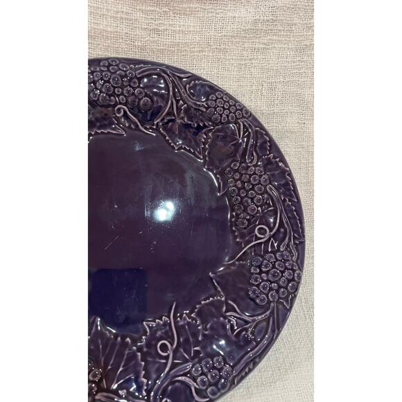 Large Bordallo Pinheiro Plate Plum Original 11.5” Grape Portugal Dinnerware - Picture 2 of 7
